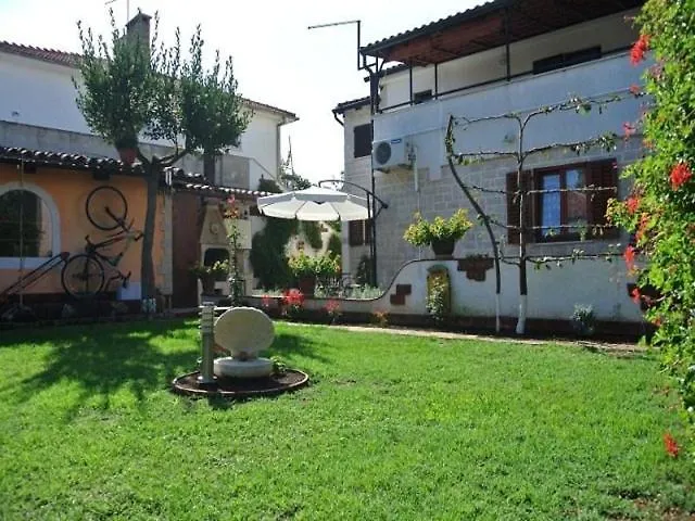 Apartment In Fazana With Balcony, Air Conditioning, W-Lan,Washing Machine 229-1