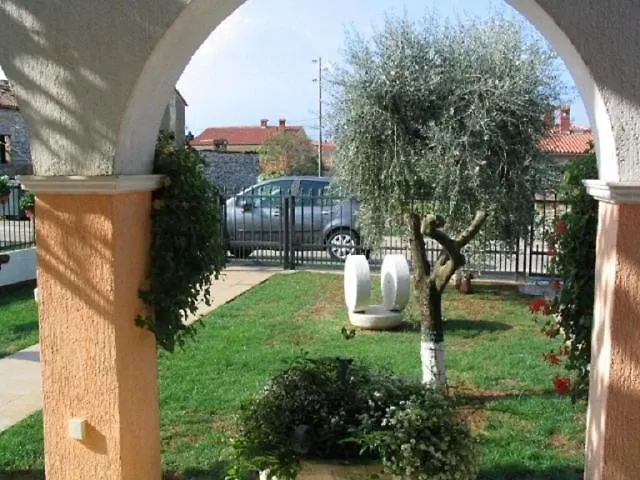Apartment In Fazana With Balcony, Air Conditioning, W-Lan,Washing Machine 229-1 0*,