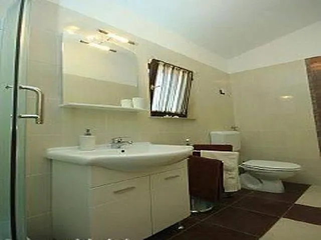 Apartment In Fazana With Balcony, Air Conditioning, W-Lan,Washing Machine 229-1 Croatia